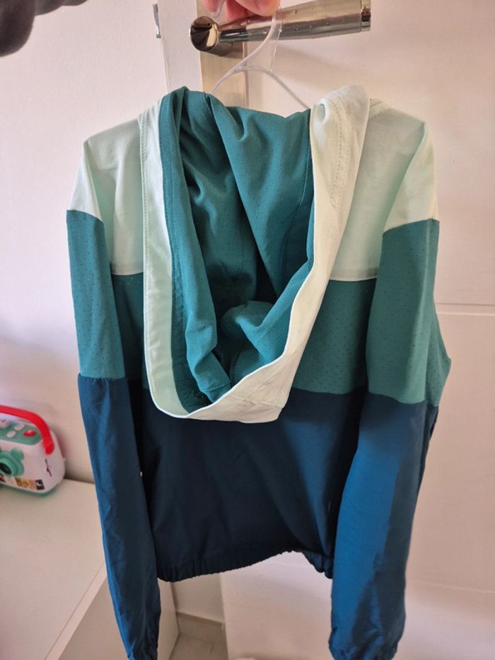 Coupe vent / veste légère decathlon 5-6 ans - photo numéro 4