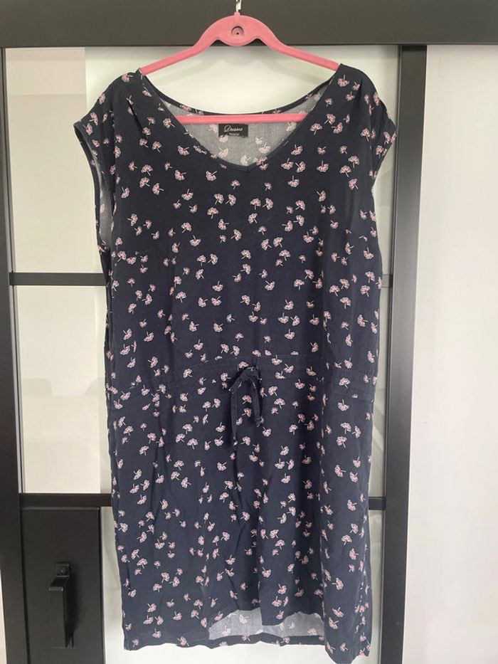 Robe bleu fine
