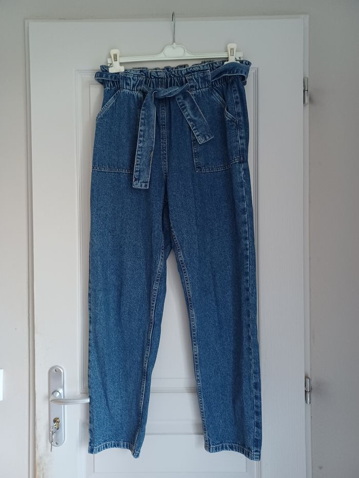 Jean Mom , taille haute et élastique