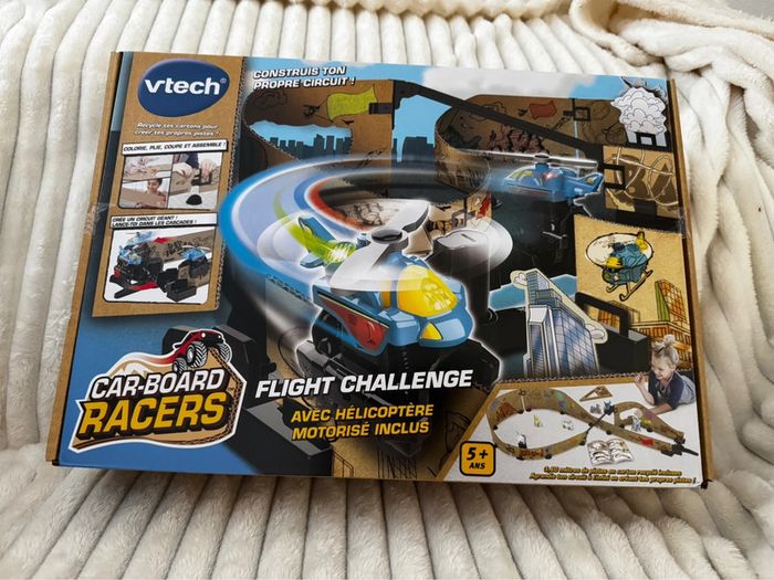 Circuit voiture vtech hélicoptère motorisé