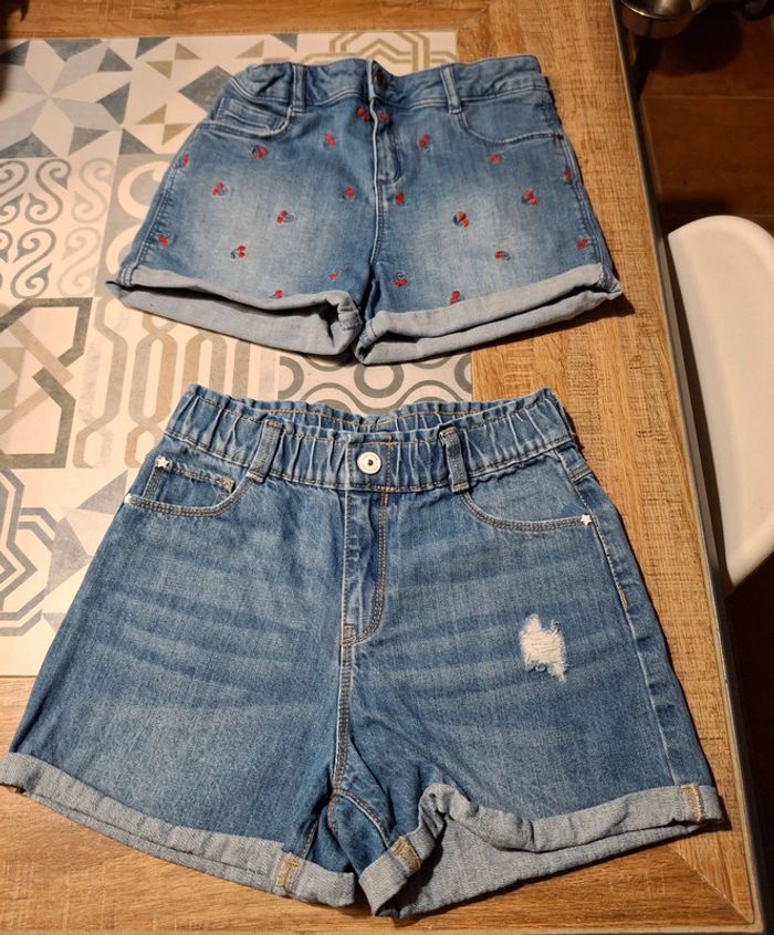 Lot de 2 shorts T 10 ans