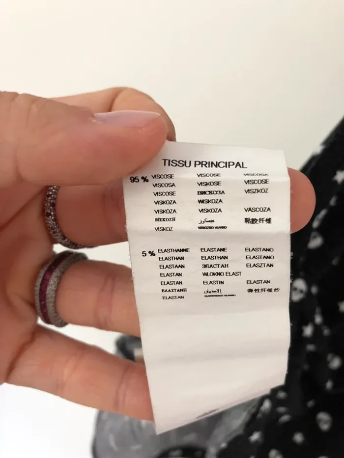 Débardeur à dentelle noire et tête de mort et étoiles Promod taille S - photo numéro 5