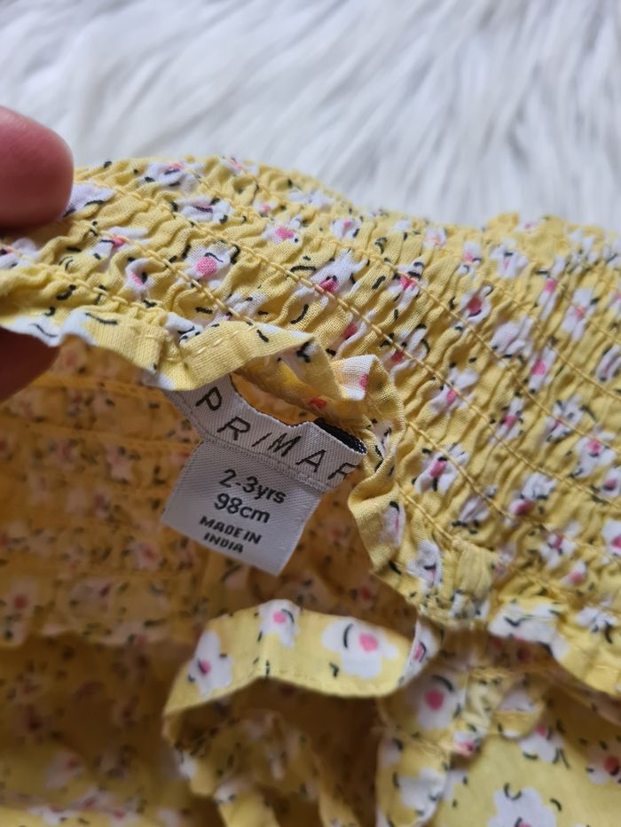 Robe fleurie 2/3ans - photo numéro 3