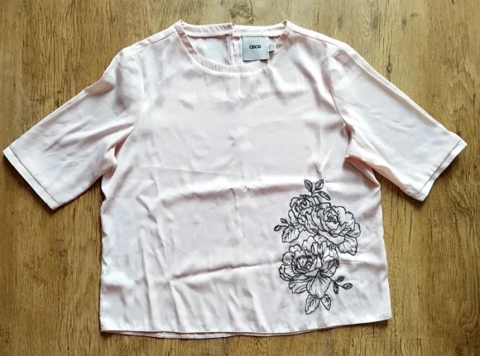 Blouse satinée brodée Asos t. 38 rose pâle manches 3/4 - photo numéro 3