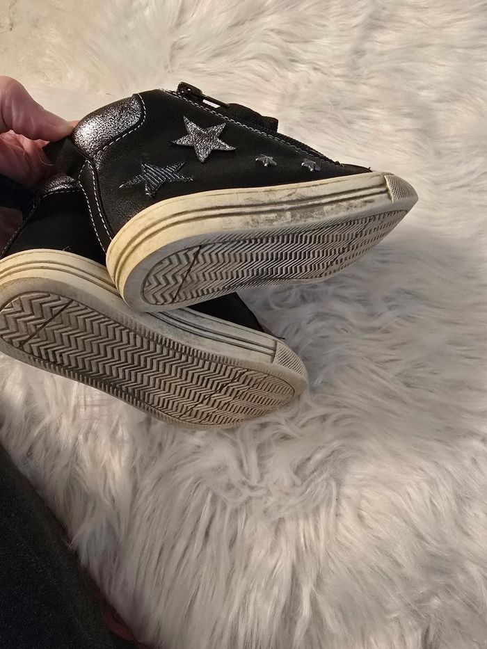 🩷🩷🩷🩷 superbes Baskets fille pointure 27 🩷🩷🩷🩷 - photo numéro 2