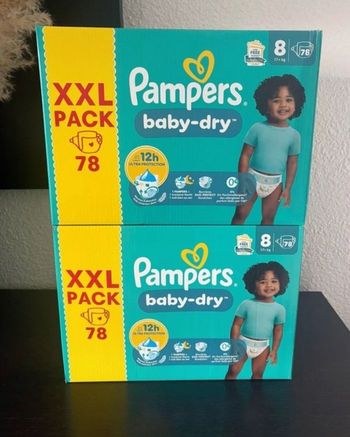 2 cartons de couches pampers taille 8