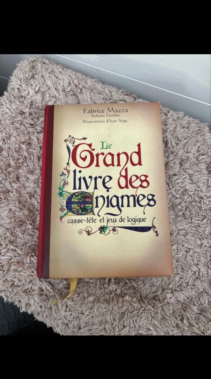 Livre énigme - photo numéro 2