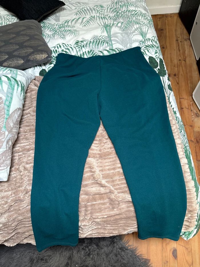 Pantalon vert - photo numéro 2
