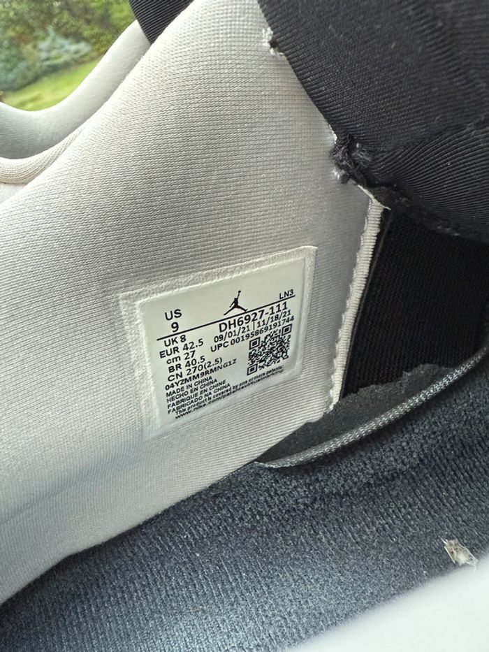 Air Jordan 4 Military Black Noir et Blanche - photo numéro 6