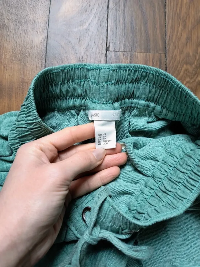 Short H&M taille XS - photo numéro 5