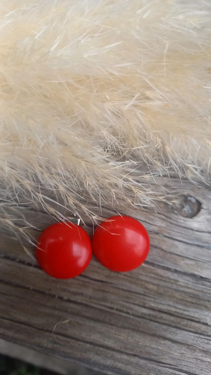 Boucles d'oreilles clips vintage rouge