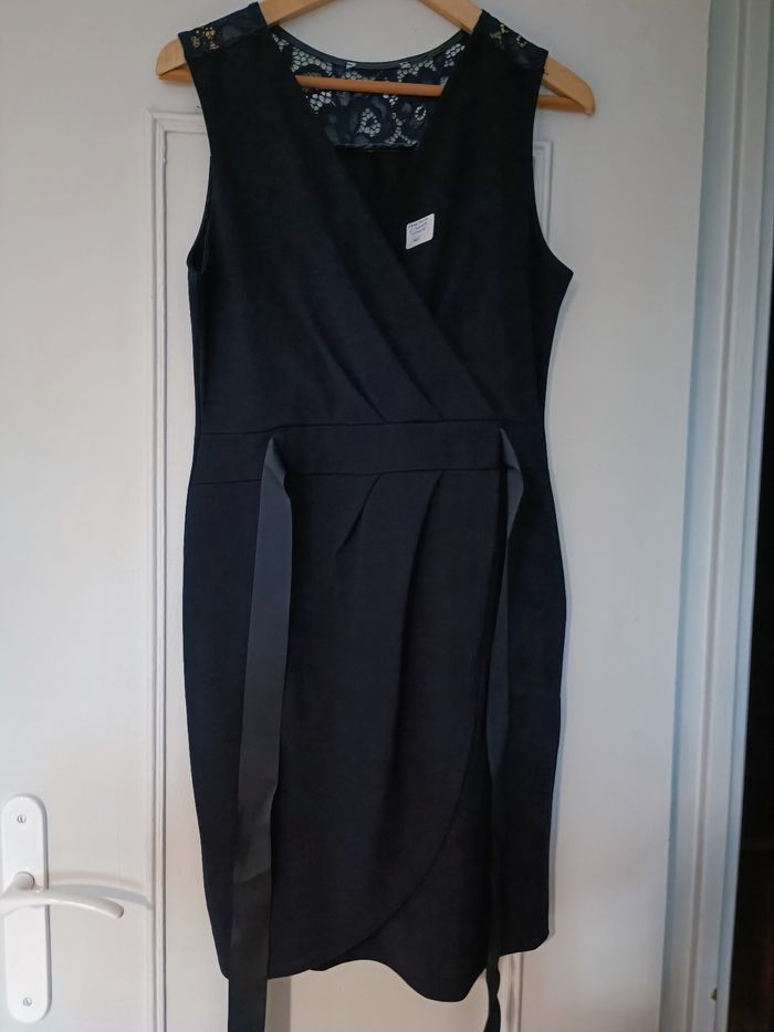 Robe marine Christine Laure neuve taille 40