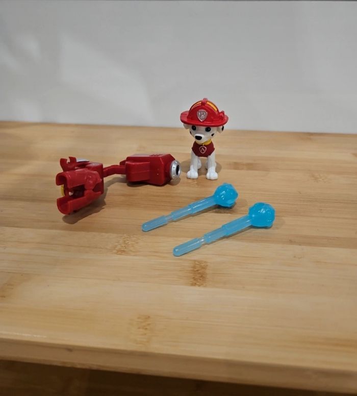 Figurine Marcus hero pup film pat patrouille projectiles - photo numéro 6