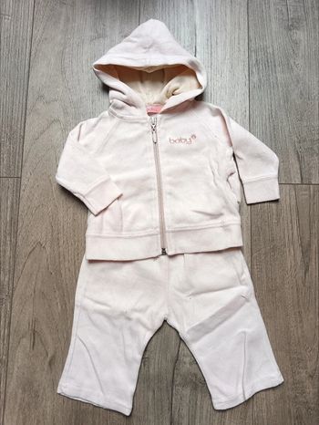 Ensemble 1 mois Tout petit