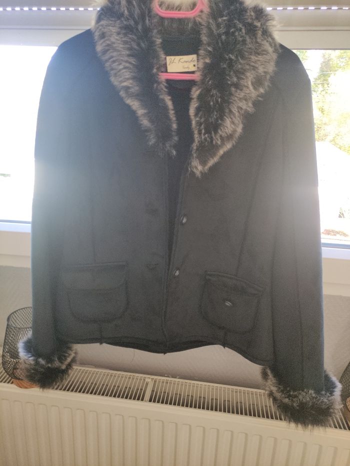 Veste noire - photo numéro 3