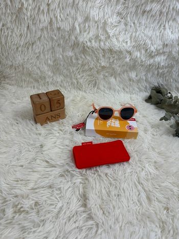 Paire de lunette de soleil Hello Hossy taille 5-8 ans