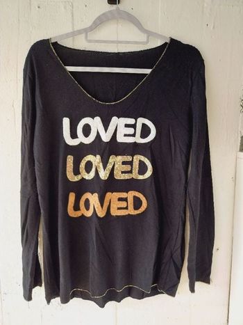 Pull noir Loved appliqué Finitions dorées