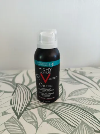 Vichy homme 0% déodorant tolerance optimale 100ml valeur 10€  à utiliser 12 mois après ouverture