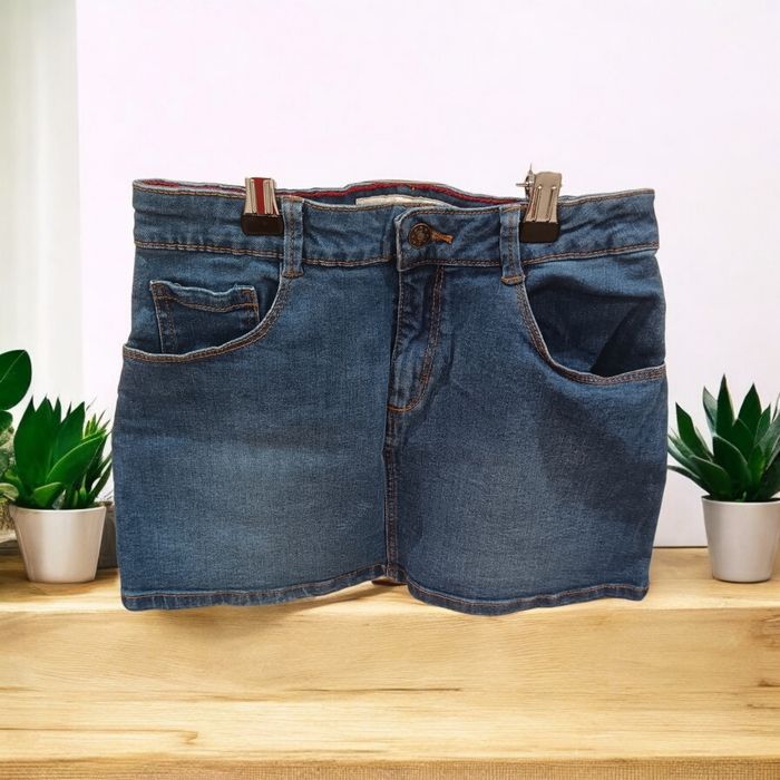 Jupe 12 ans monoprix neuf sans étiquette