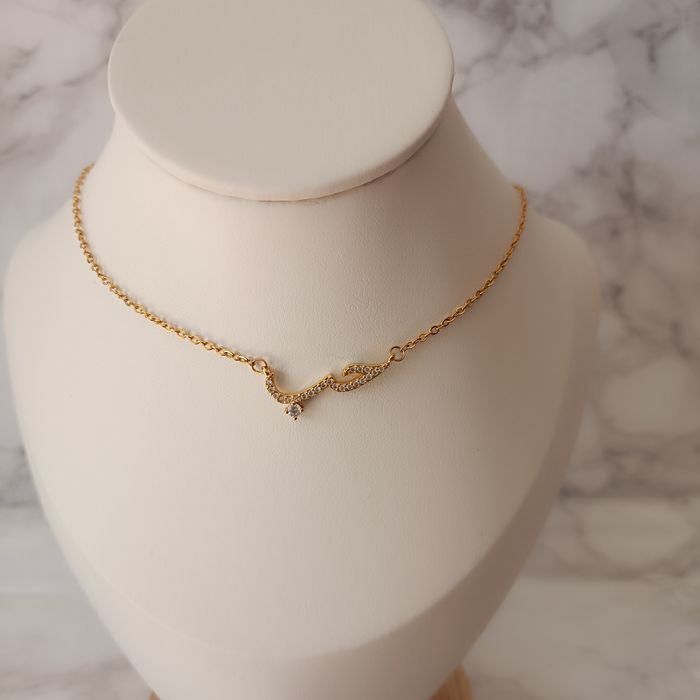 Collier doré avec pendentif "amour" en arabe - photo numéro 2