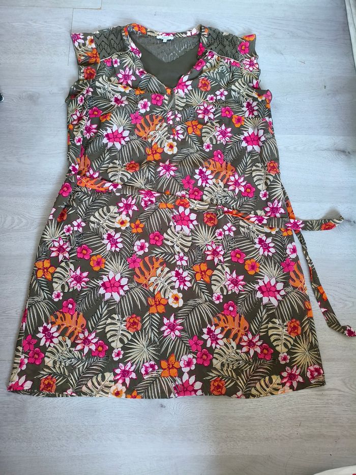 Robe Modavista Taille 48 / 50 en Tbe