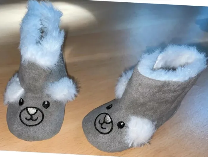 Chaussures botillons bébé file T16/17