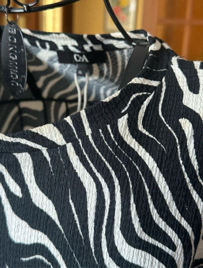 Tee shirt zébrée côtelé taille XL - photo numéro 2