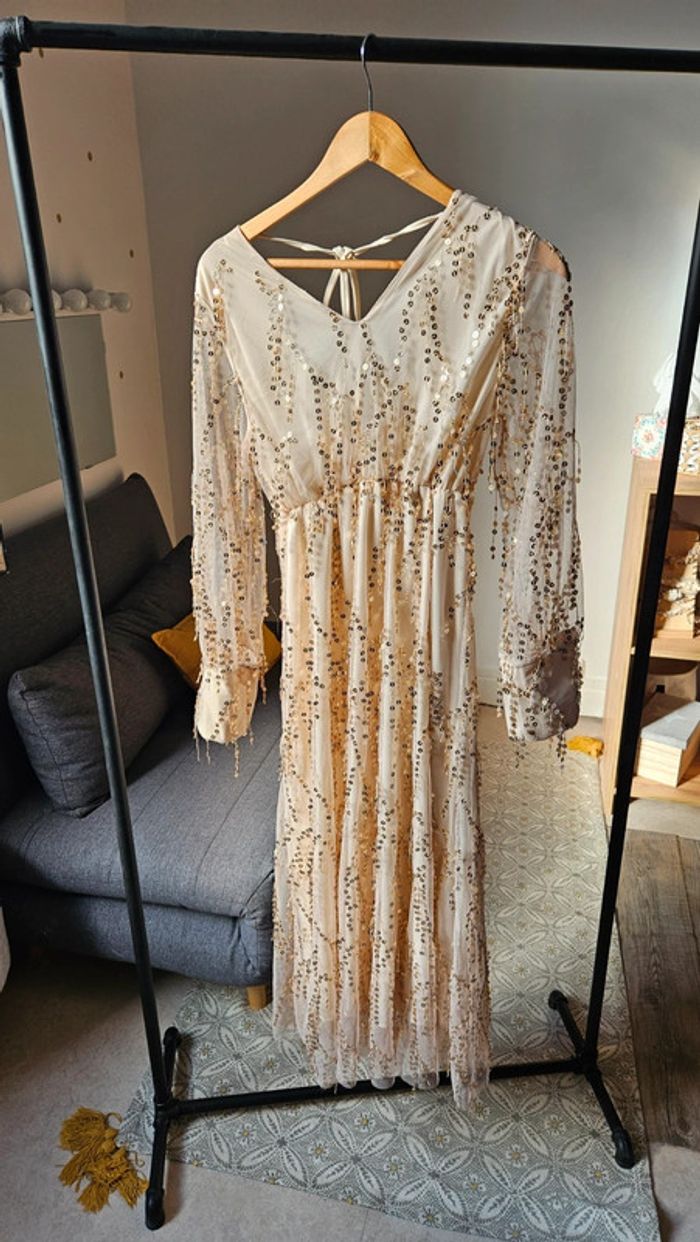 Robe champagne à sequins - photo numéro 2