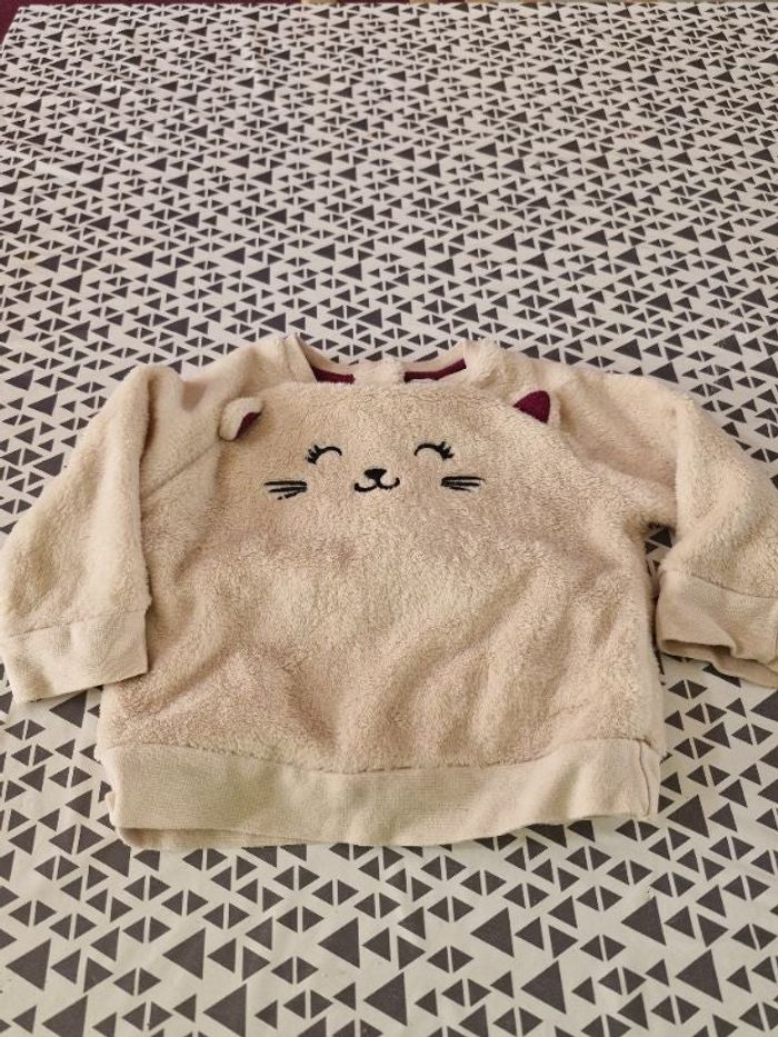 Sweat taille 9 mois