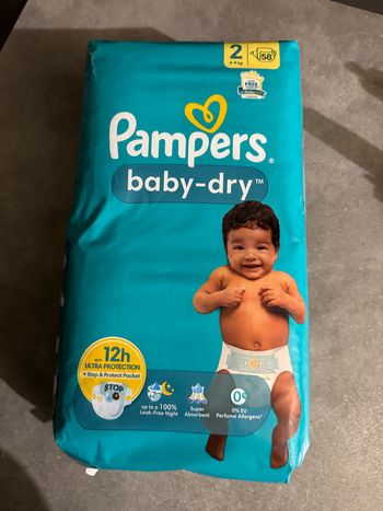 Couche Pampers taille 2