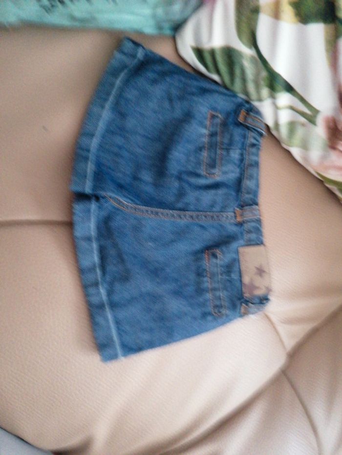 Short 6 mois - photo numéro 2