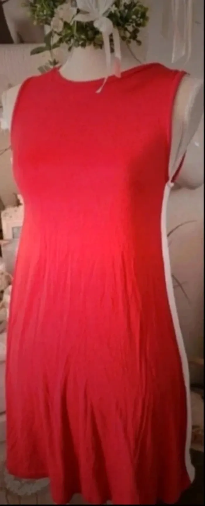Robe rouge et blanche Pull & Bear Taille XS - photo numéro 2