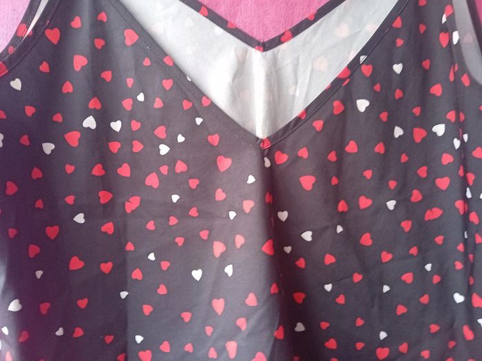 Petit top de chez Shein taille 40/42 avec bretelles réglables - photo numéro 2