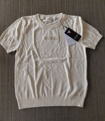 Très joli Tee-Shirt épais enfant Guess 💛