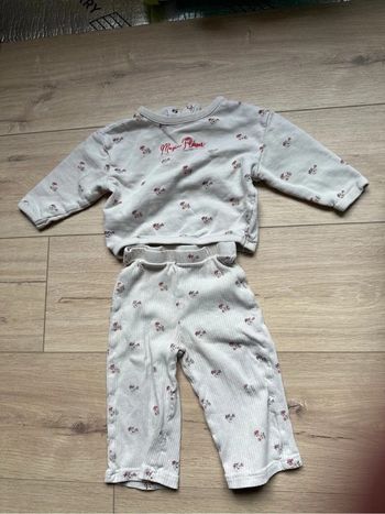 Ensemble pyjama 2 pièces fleurs kiabi 18mois