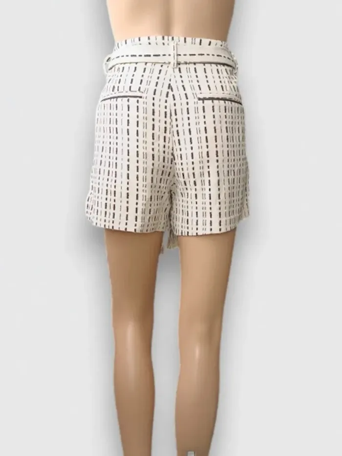 Short Scarlet Roos neuf ,coupe droite large ,taille haute ,ceinture ,100 % coton - photo numéro 7