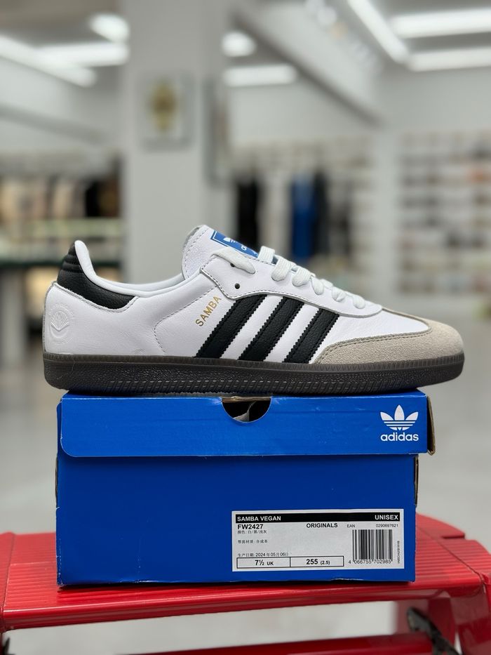 Adidas Originals Sanba (gris blanc) taille 37 - photo numéro 3