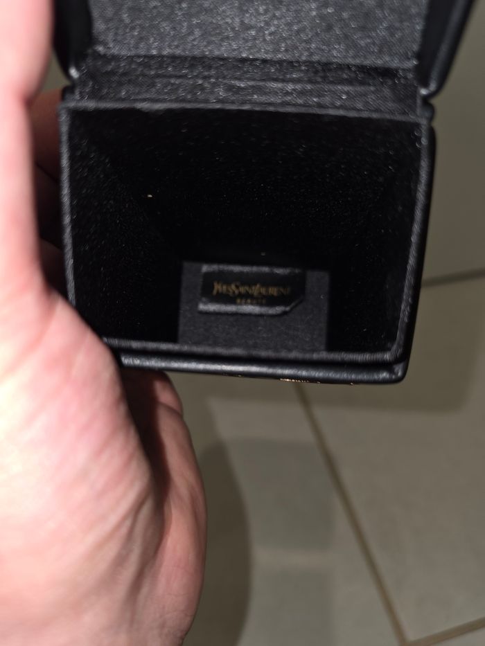 Boite collector parfum Libre Yves Saint Laurent - photo numéro 7