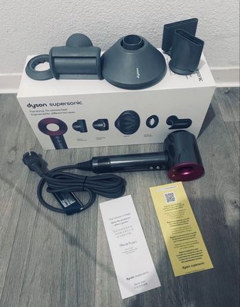 Dyson supersonic neuf jamais servi 