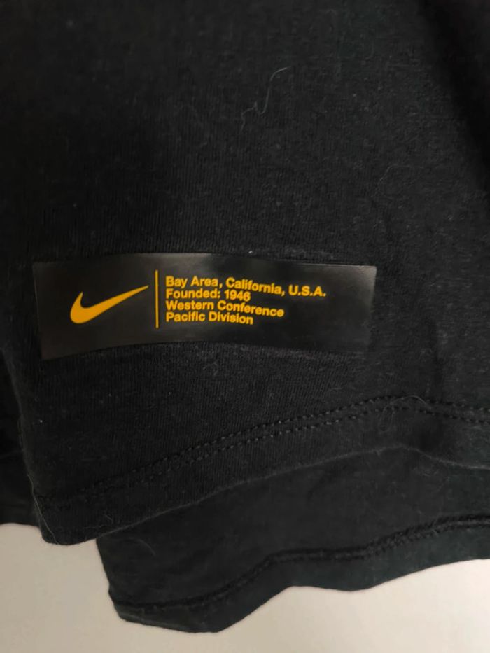 Tee shirt bleu et noir Nike taille S - photo numéro 2