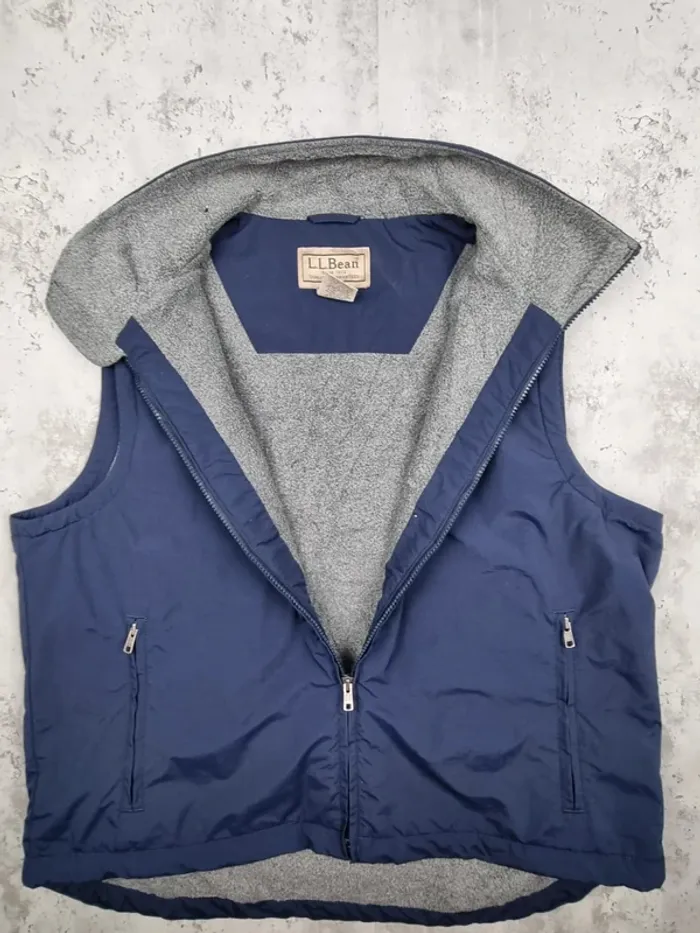 Doudoune sans manches fourrée L.L. Bean bleu marine – Taille L Hommes (mesures en photos) - photo numéro 2