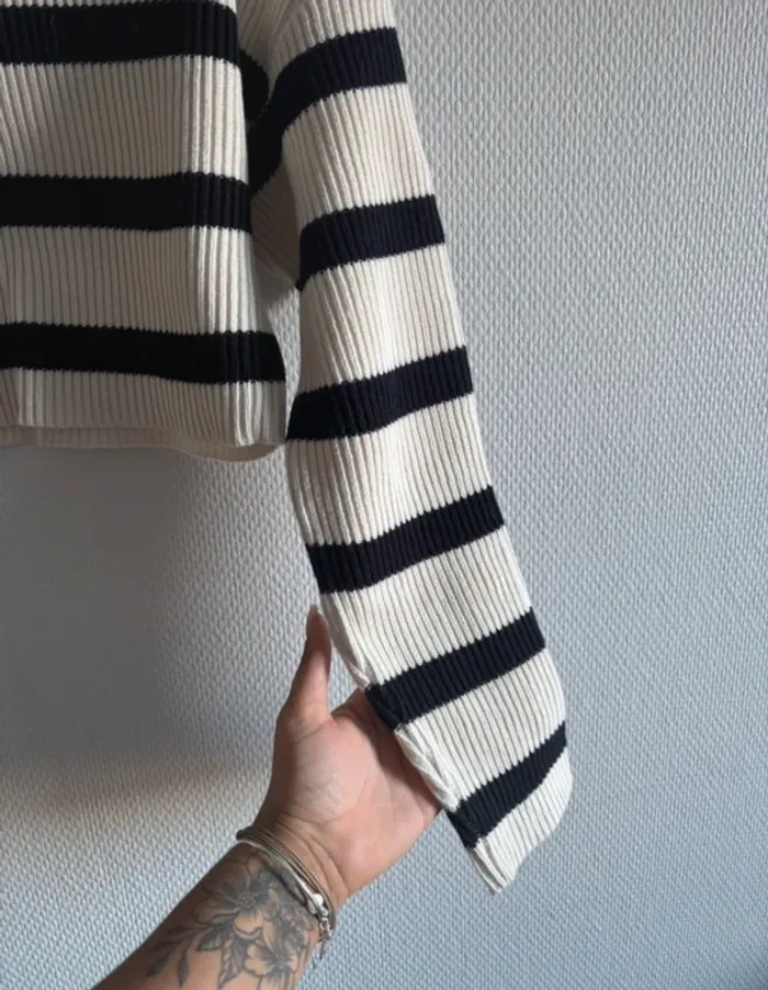 Pull crop top à rayures - photo numéro 3