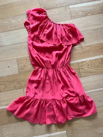 Robe courte volantée Nell by SJ – coloré rouge/rose flashy – taille 2 (38/40)
