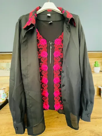 Ensemble débardeur et chemisier vintage