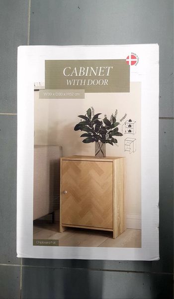 Meuble armoire de rangement