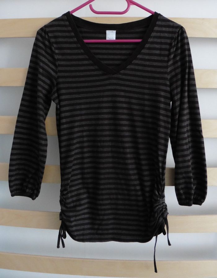 T-shirt marron rayé à fronces. Camaieu. Taille 38
