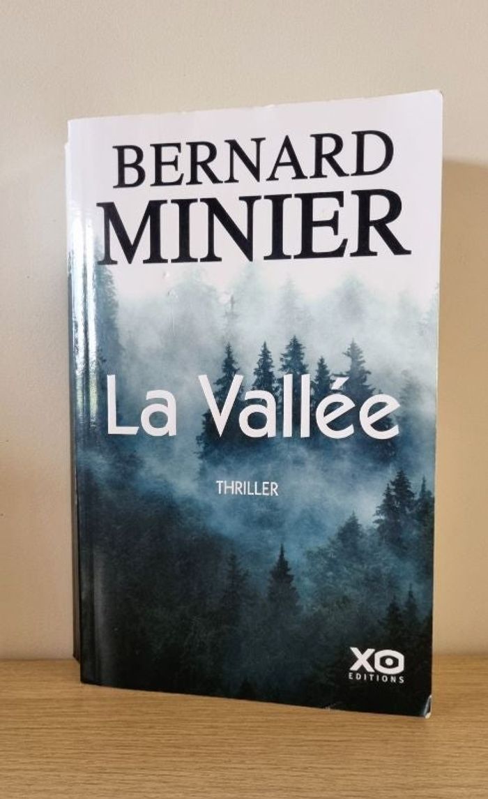 Livre "La vallée" de Bernard Minier