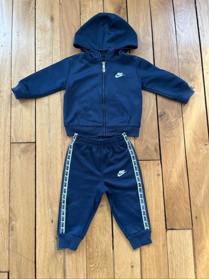 Ensemble Nike bébé 12 mois