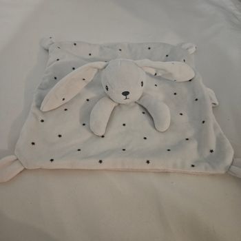 Doudou lapin blanc kiabi
