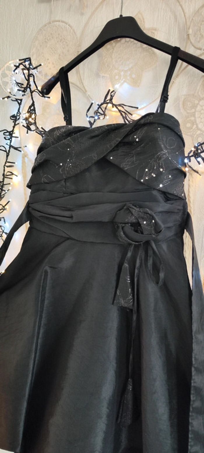 Superbe robe de cérémonie boule noire neuve - photo numéro 8